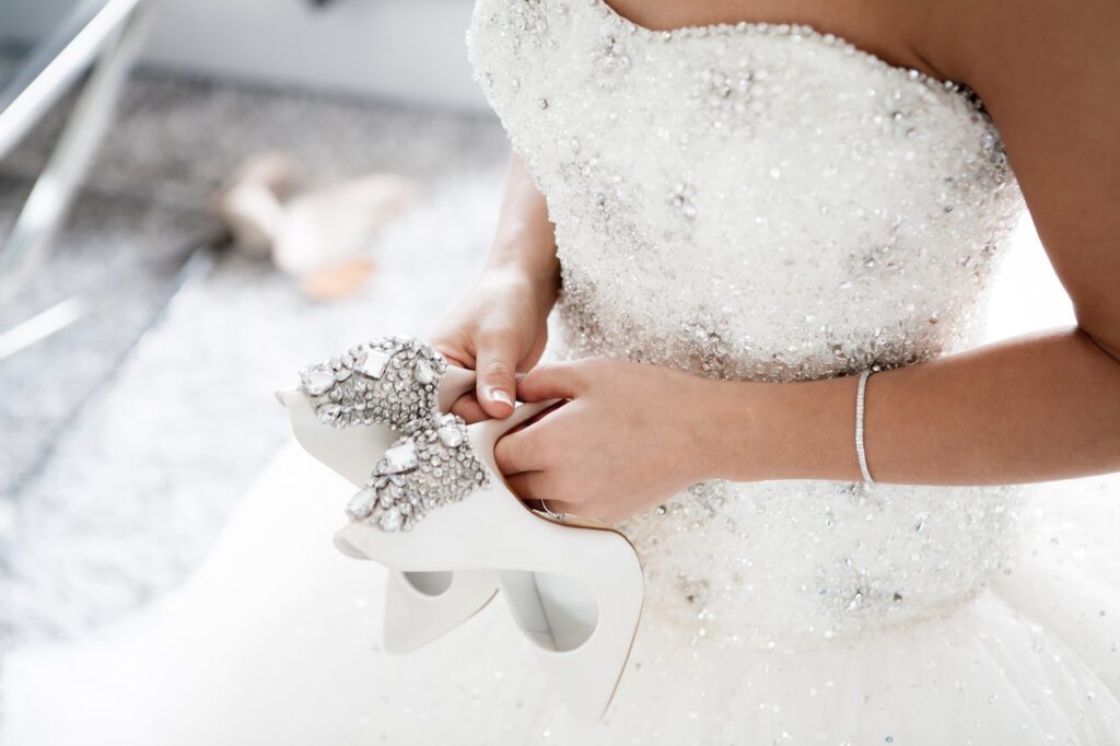 5 comfortable wedding shoe brands
